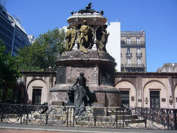 Gnrl. Belgrano Monument