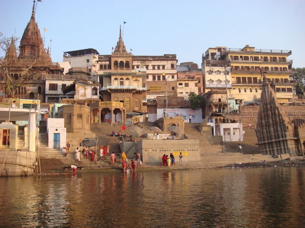 Reflecting on the ghats