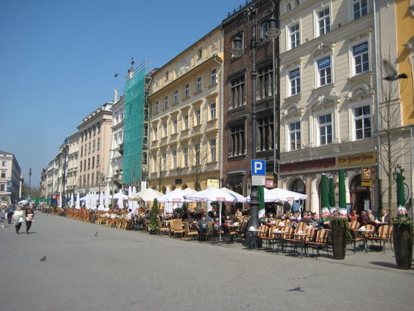 Many Restaurants around the Square
