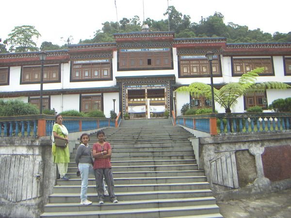 Dudul Chotden - Monastery