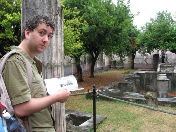 Reading about Pompeii...in Pompeii