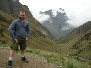 Success!! Top of Dead Woman´s Pass. Happy, breathless, soggy!