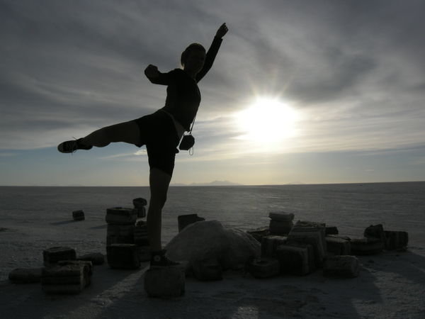 Getting balletic, Uyuni heading for sundown