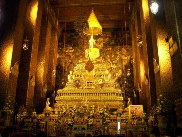 Inside the temples the shrines to Buddha are captivating!