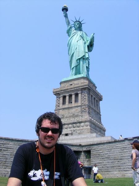 Gary & Statue