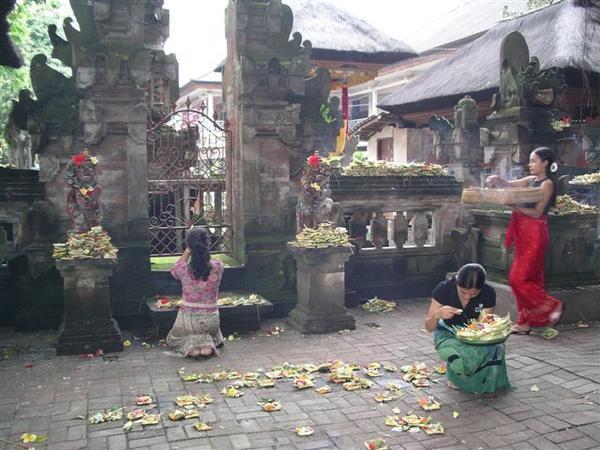 Balinese offerings