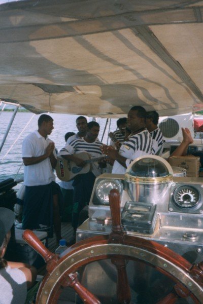 Robinson Crusoe Boat tours