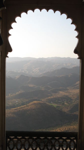 uitzicht vanaf Monsoon Palace