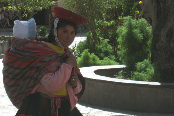 Indigenous woman in Ollantaytambo
