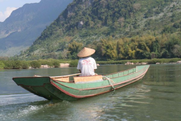 boat along the Pak Ou River