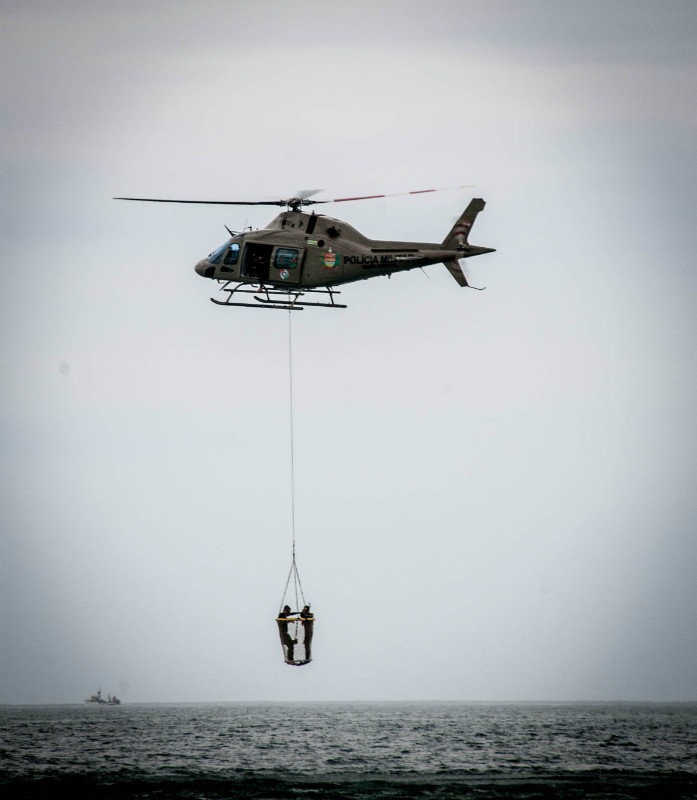 Helicopter rescue at Campeche