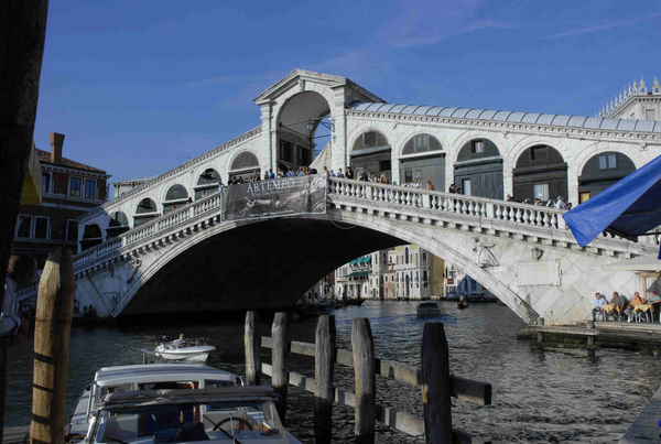 The Rialto bridge