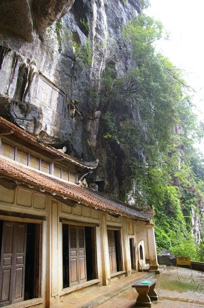 2nd Level and Cliff Face
