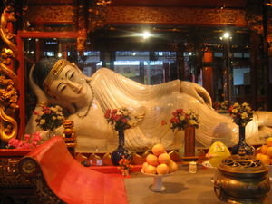 Liggende Boeddha in de Jade tempel