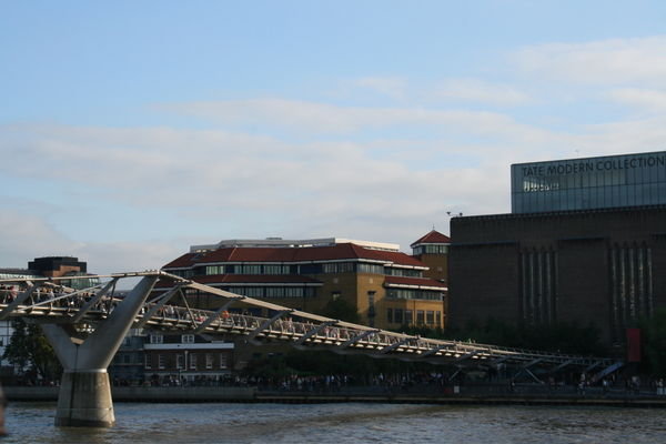Millenium Bridge and the Tate Modern
