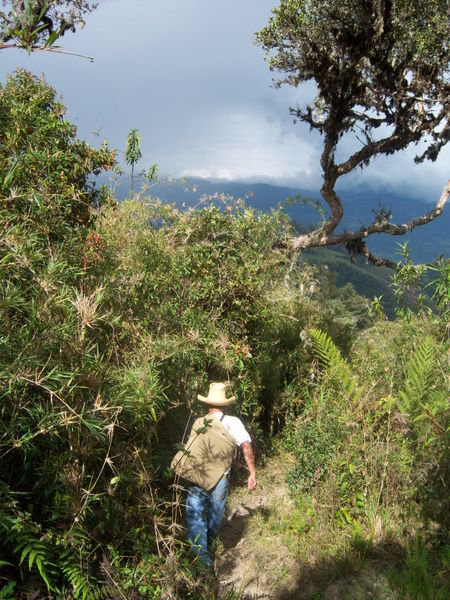 Caminata cerca de Leimebamba