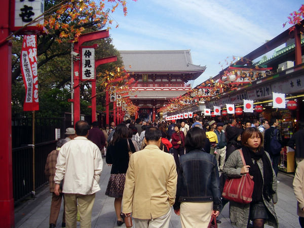 The aproach to Senso-ji temple