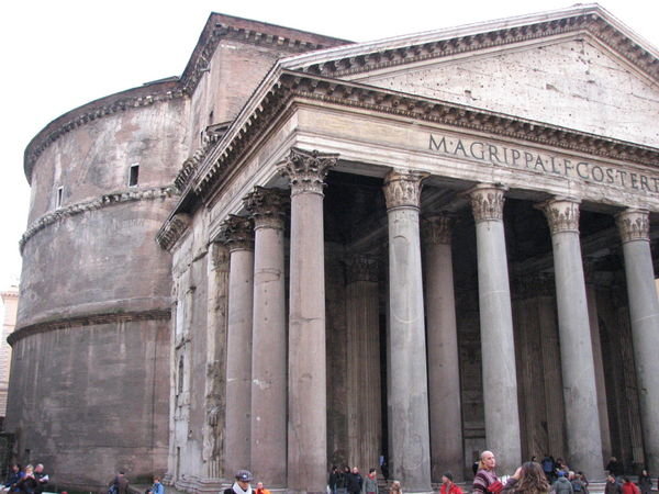 The Patheon. A church with a circular construction with a hole in the top! 
