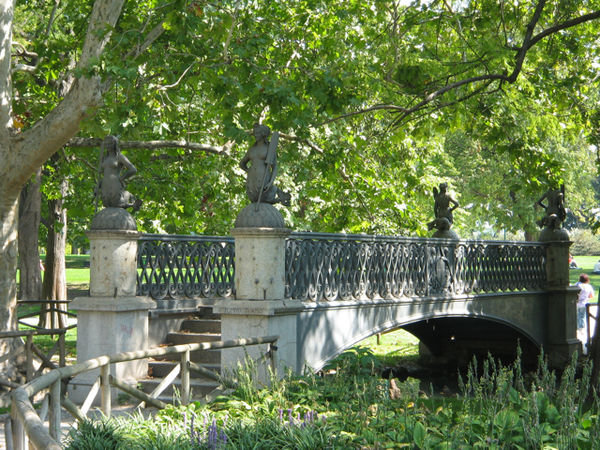 The mermaid bridge in the middle of Central park.
