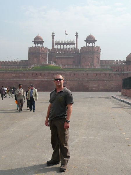 Simon at Delhi's Red fort
