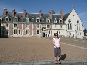 Sandra at the Blois chateau