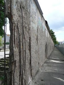 Berlin wall remains 