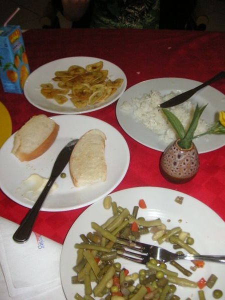 Stop over in Cuba=not very nice food..(this is what they had on the menue)