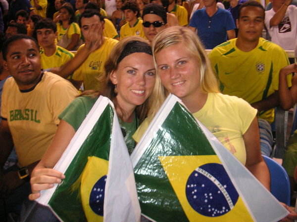 Supporting the Brazilian team at the Marecana