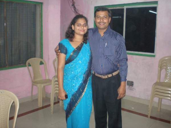 bobby das and his wife