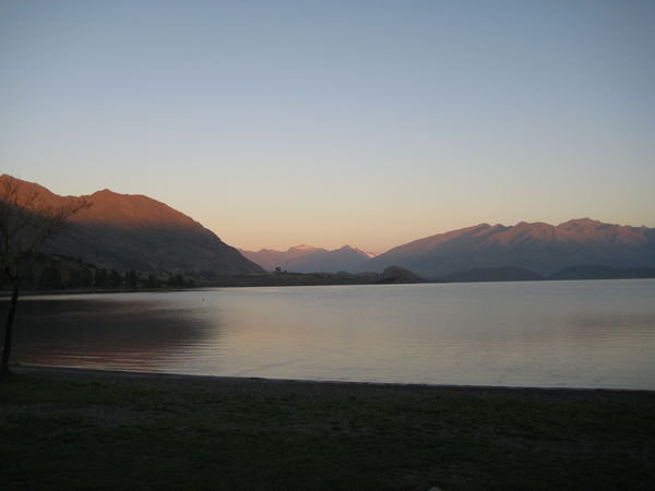 Lake Wanaka at sunset