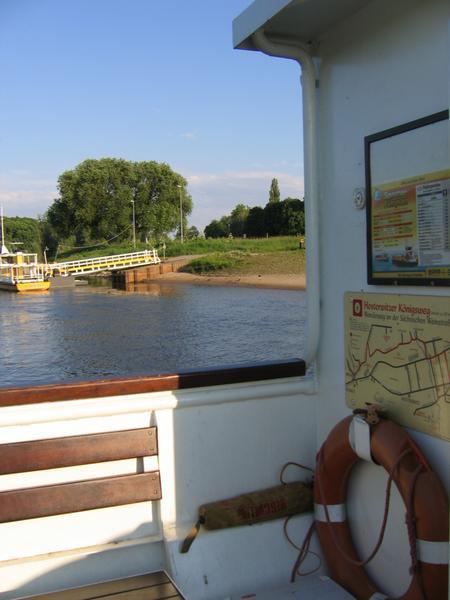 Elbe ferry
