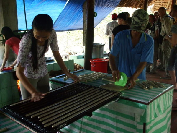 This is how they make coconut candy