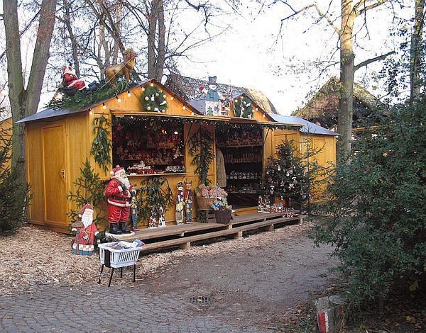 Another Sample of a Dinkelsbuhl Christmas Markt booth