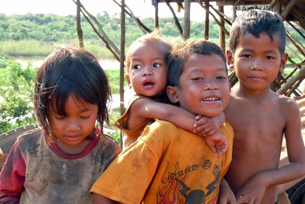 Kids in Kompong Khleang