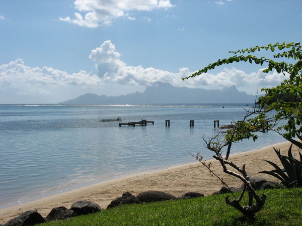 Beach with view over to Moorea