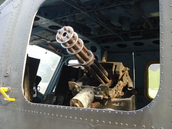Machine gun in helicopter