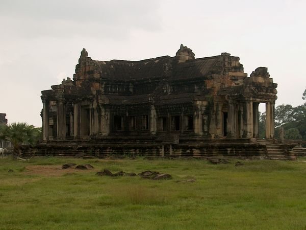 Angkor_south library