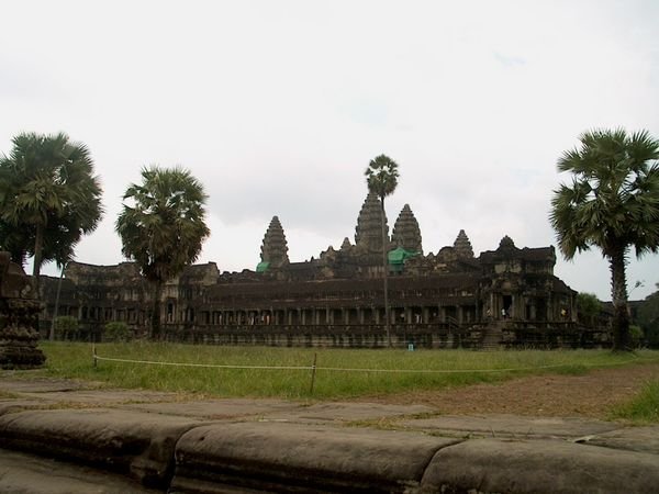Angkor_southwest corner