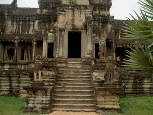 Angkor_stone lions