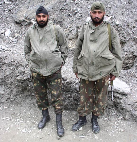 Military guards, Yatra Amarnath Cave