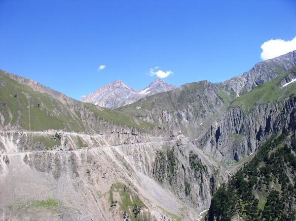 Picture depicting the road passing through steep terrain, Zoji La (Pass), Road to Ladakh