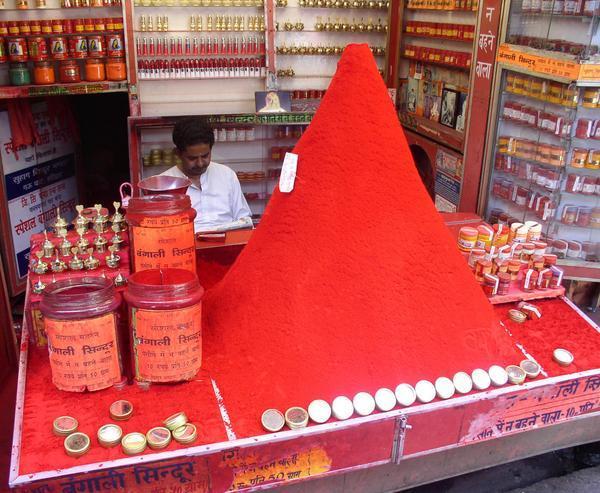 Exotic colors at the Moti Bazaar, Hardiwar