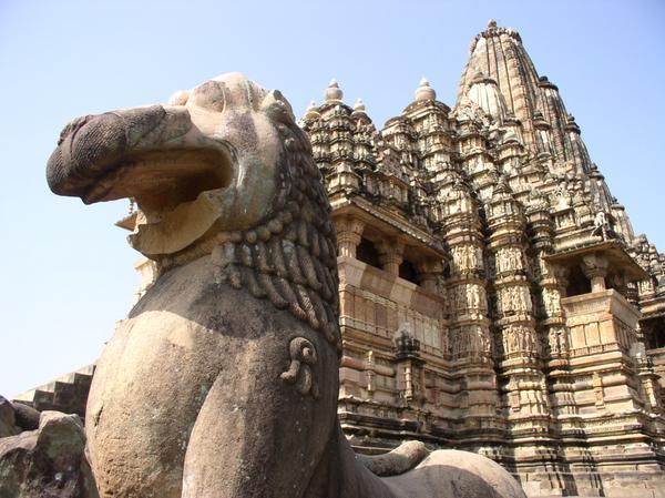 Statue of Sarduyla, Khajuraho