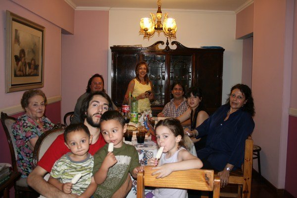 Cenando de los tios Gladys y Juan Carlos