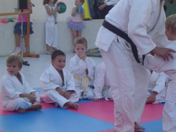 Demostracion de judo en el Club 8