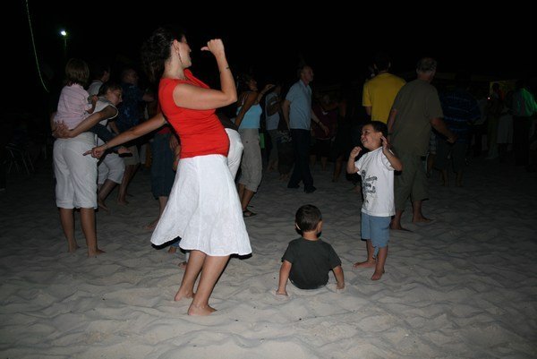 Bailando en la Beach Party