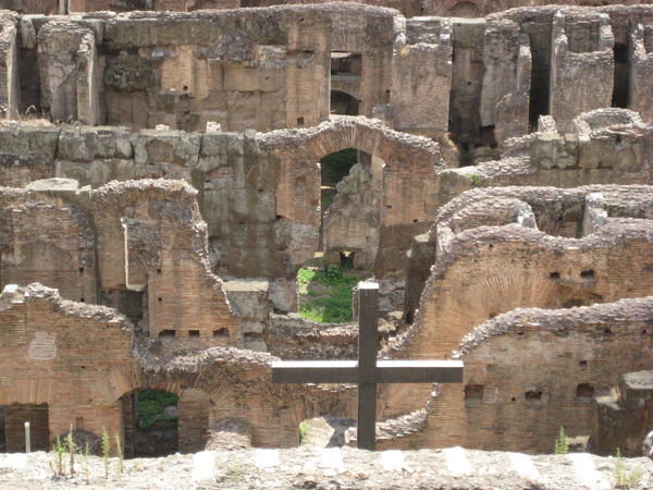 Colosseum cross
