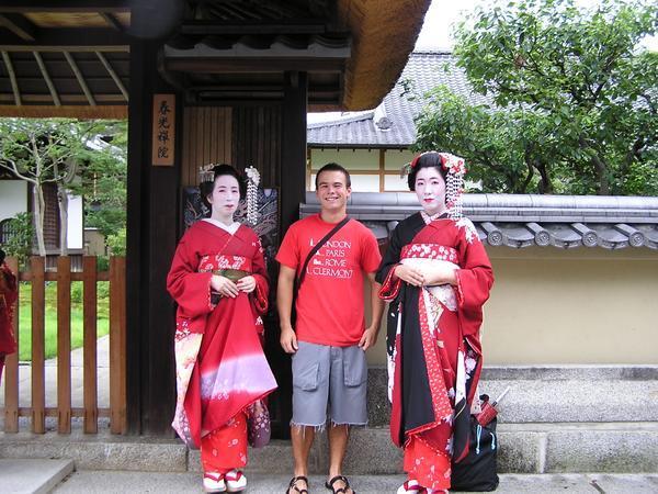 Maiko in gion