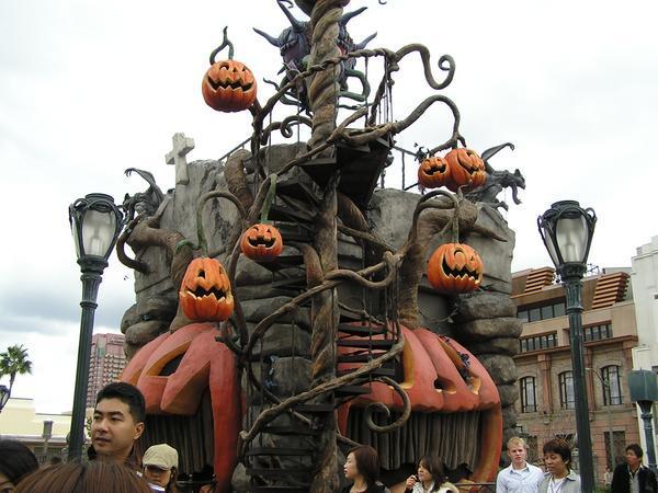 Pumpkin tower set up for the singer