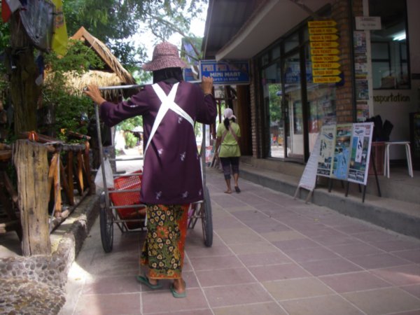 a lady working in Koh Phi Phi